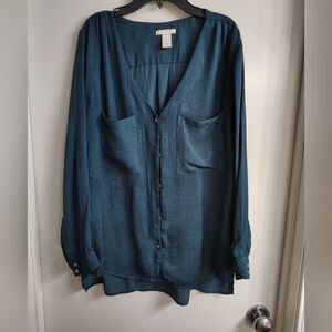 H&M Green Long Sleeve Button Down Blouse